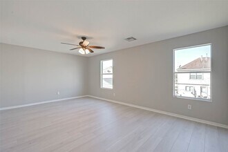 Building Photo - 5011 Redwing Brook Trail