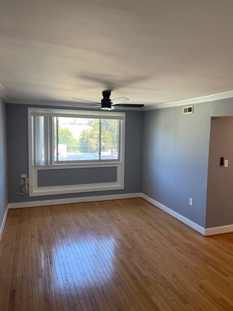 sala de estar - 2850 Hartford St SE