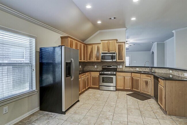 Building Photo - 24131 McKinzie Ridge Dr