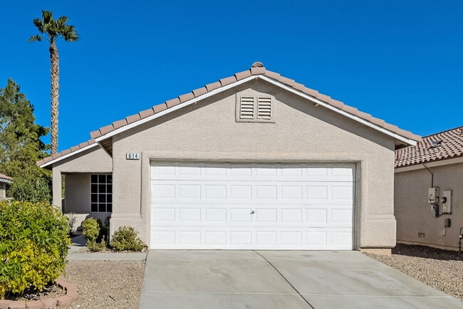 Building Photo - 614 Ana Raquel Ave