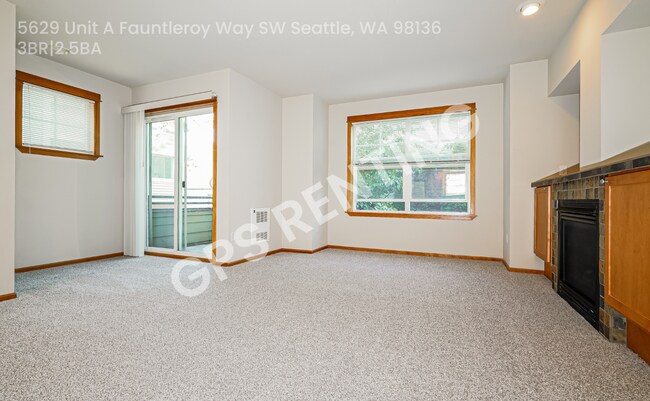 Foto del edificio - 5629 Fauntleroy Wy SW