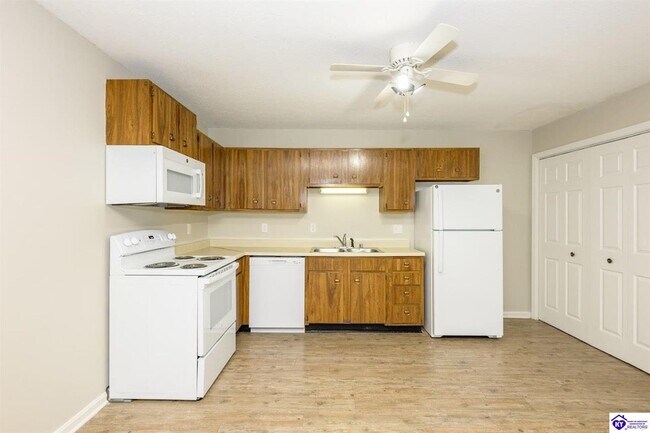 Foto del edificio - 173 Creekvale Dr