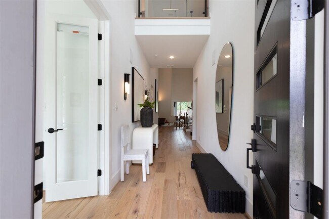 Foto del edificio - 15 Clearview Terrace Pl