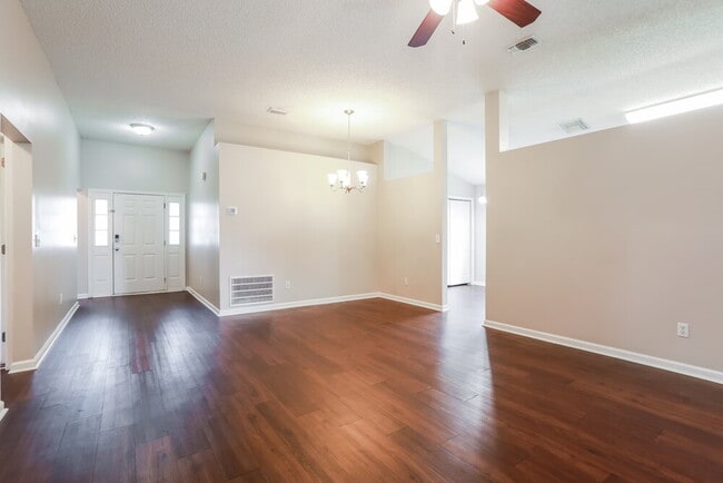Building Photo - 1360 Keel Ct