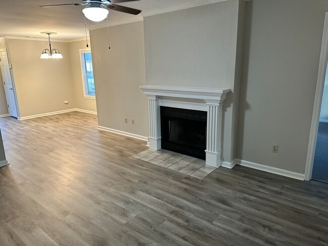 Building Photo - Beautiful Bevington Pines Three Bedroom Du...