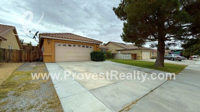 Foto del edificio - 13174 Butte Ave