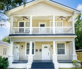 Building Photo - 307-309 Hilton St