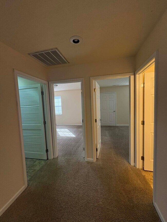 Foto del edificio - 1618 McIntosh St