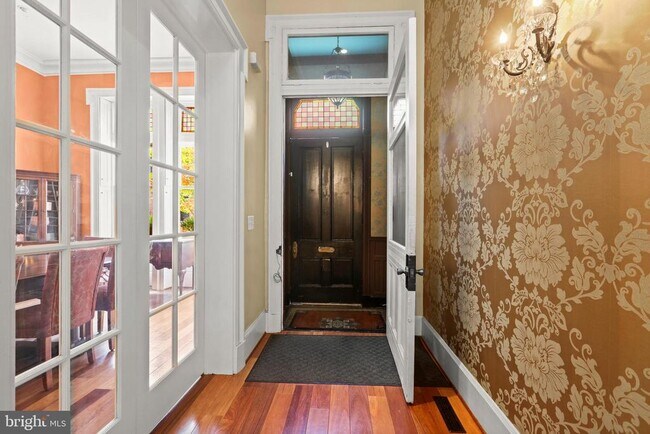 Foto del edificio - 1007 N Calvert St