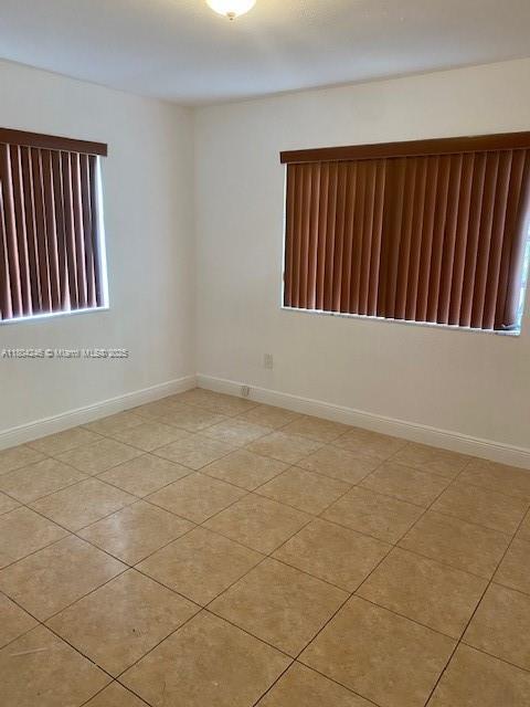 Foto del edificio - 700 SW 5th Ct