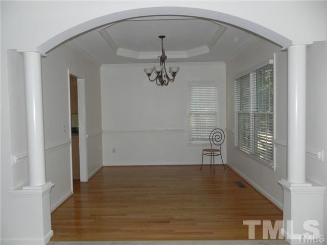 Building Photo - 304 Skinny Pine Ct