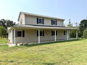 Building Photo - 690 Floyd Switch Estesburg Rd