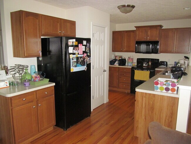 Building Photo - 6103 Rockefellar Court