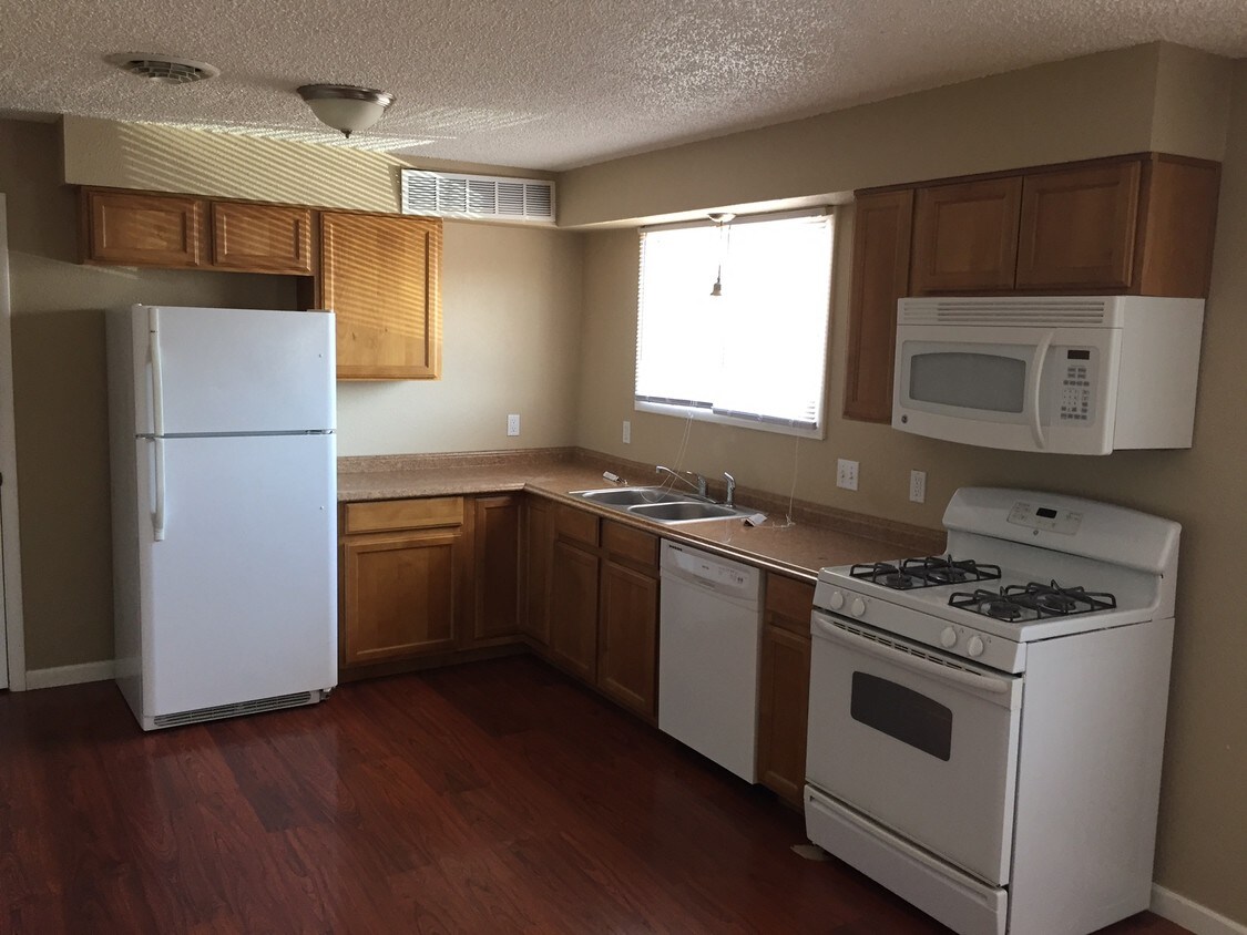 130 Williams St Unit 2, Cheyenne, WY 82007 Apartment for Rent in Cheyenne, WY