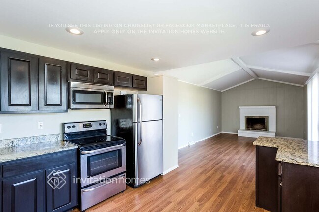 Foto del edificio - 6471 S Birch Cir