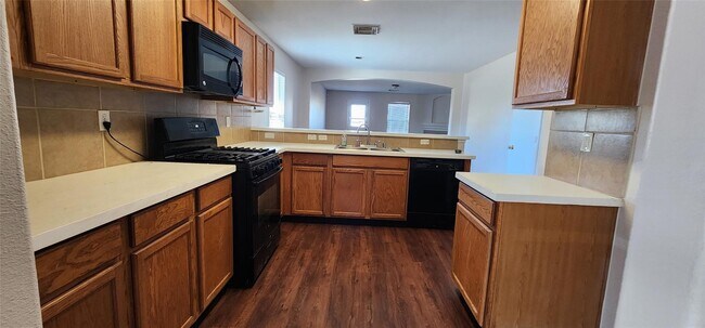 Foto del edificio - 315 Sunset Colony Dr