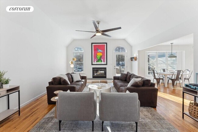 Building Photo - 14 Hildreth Rd