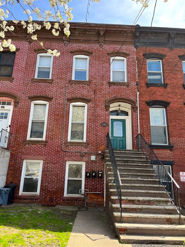 298 Princeton Ave Unit 1, Jersey City, NJ 07305 Condo for Rent in