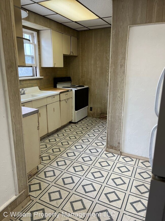 Building Photo - 1 br, 1 bath House - 2723 Sunset A1