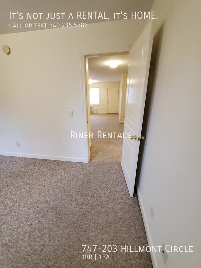 Foto del edificio - 747-203 Hillmont Circle-