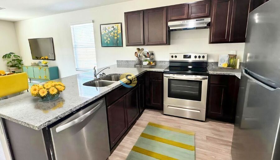 Foto principal - 7632 Mailes Ct