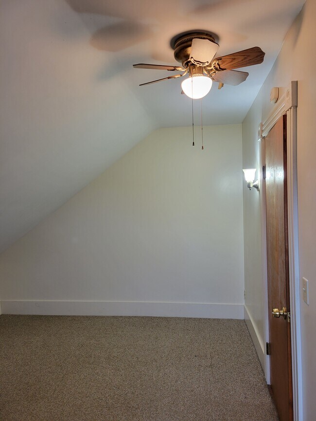 Bedroom - 65 Blackburn St
