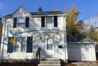 Building Photo - 5162 Camden Rd