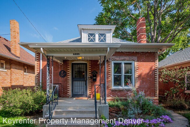 Building Photo - 2 br, 1 bath House - 4228 Vallejo St