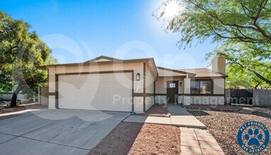 Building Photo - 1826 W Holland Dr