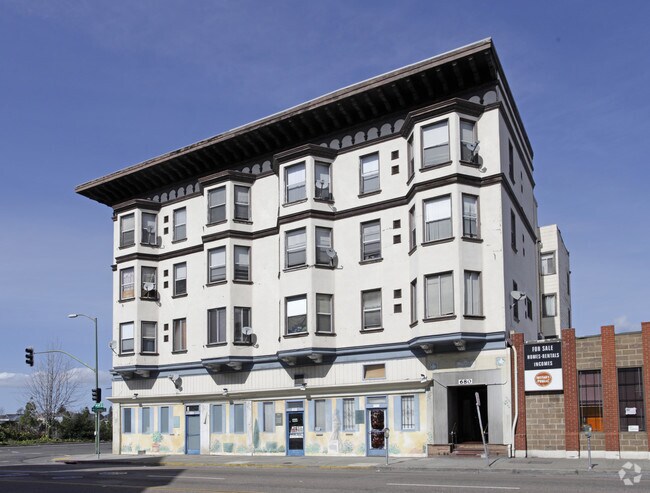 Building Photo - 680-688 14th St