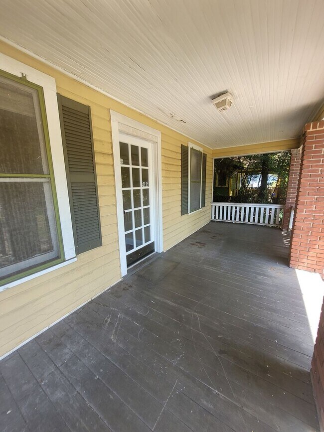 Foto del edificio - Charming 2 bed 1 bath in Historic District...