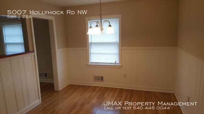 Building Photo - 5007 Hollyhock Rd NW