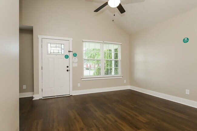 Foto del edificio - 5002 Boyd Dr