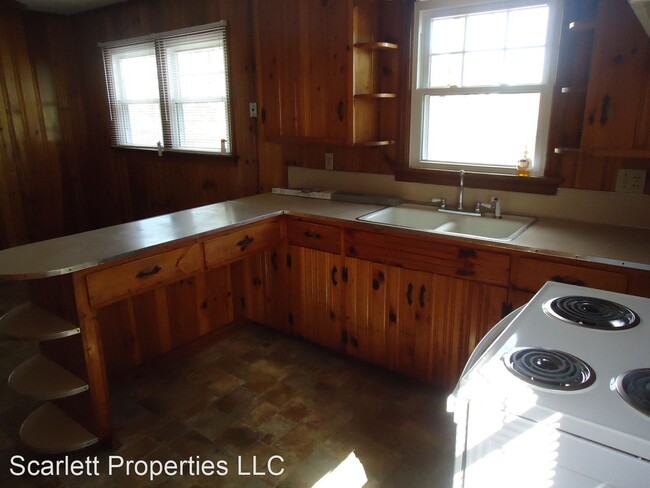 Building Photo - 3 br, 1 bath House - 5461 Highway 10
