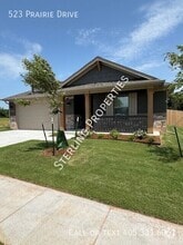Building Photo - 523 Prairie Dr