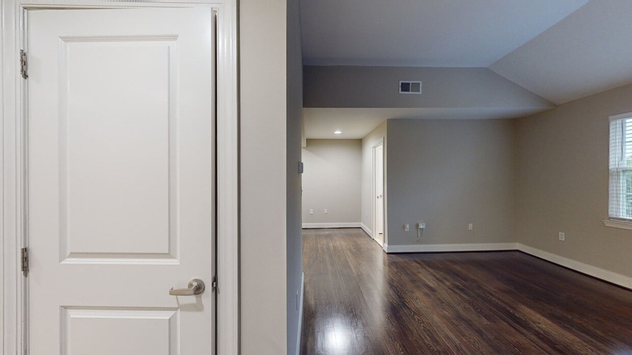 Photo - Rodgers Forge Apartments