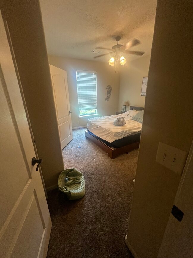 Building Photo - 901 Charo Pky
