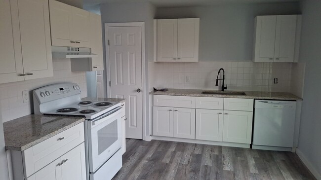 Foto del edificio - 5830 NW Kinyon Ave