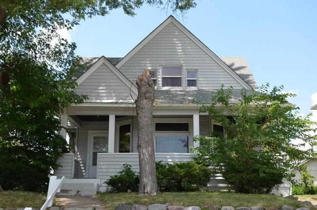 1330 5th Ave Des Moines Ia 50314 House For Rent In Des Moines Ia Apartments Com