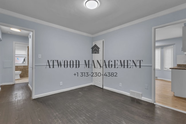 Building Photo - This beautifully updated 4-bedroom, 2-bath single-family home is ready for move-in!