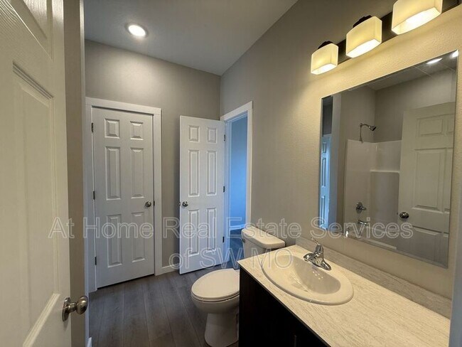 Foto del edificio - 1478 S Shayla Ave