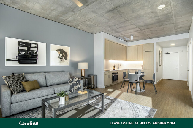 Building Photo - 4949 S Landing Dr
