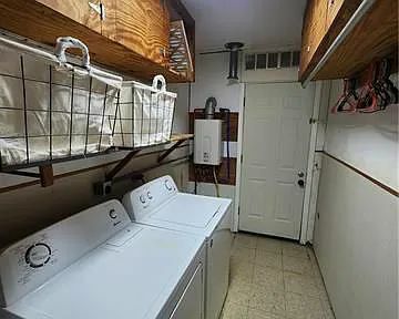 Building Photo - 348 Oriole Dr