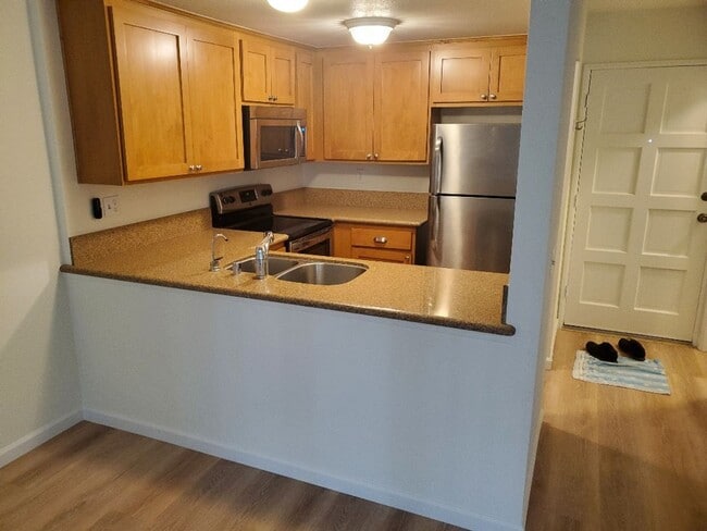 Building Photo - 1 Bedroom - 1 Bathroom in beautiful Park M...