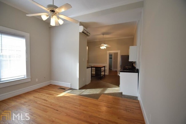 Foto del edificio - 580 Highland Ave NE