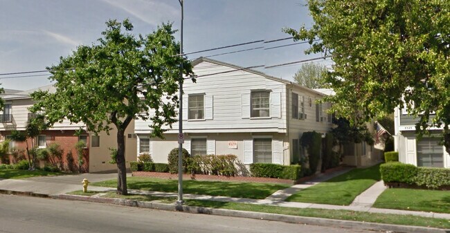 Building Photo - 5319 Whitsett Ave