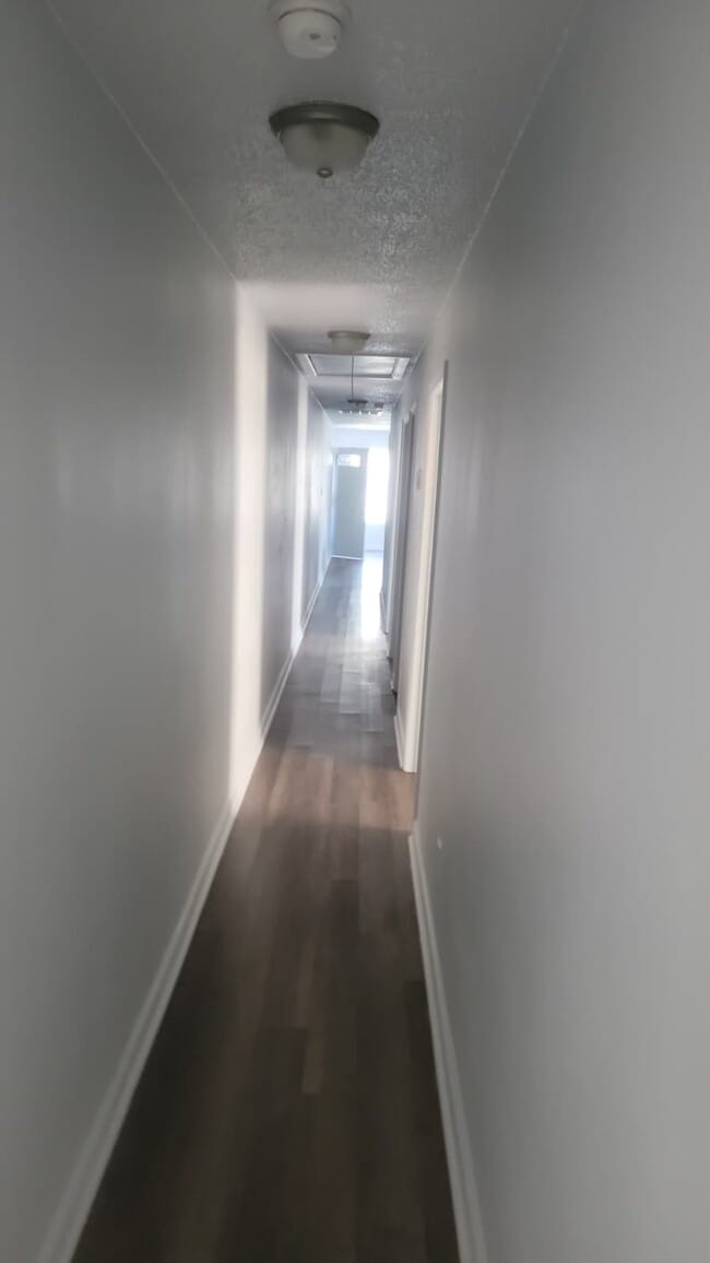 Building Photo - 5434 N Miro St