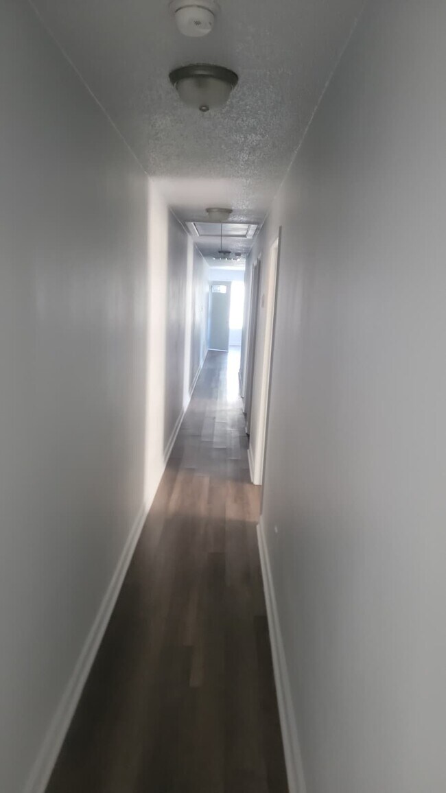 Foto del edificio - 5434 N Miro St