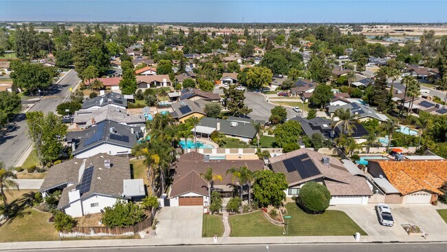 Foto del edificio - 605 N El Rio Dr