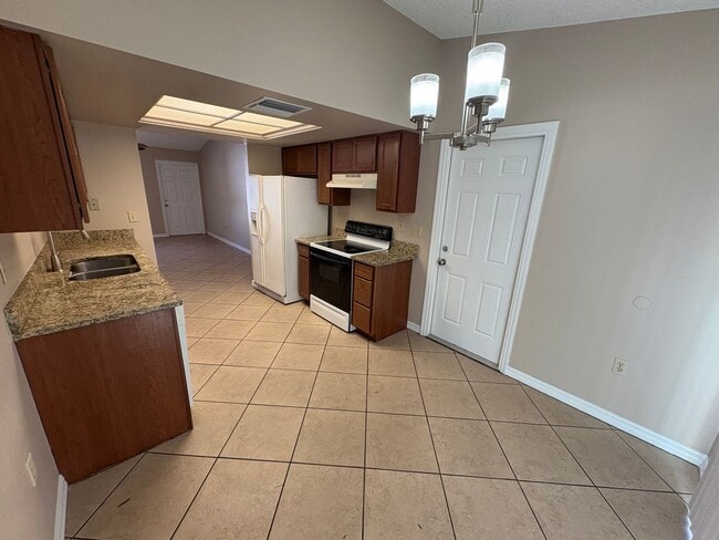 Building Photo - 316/318 Simpson St Duplex